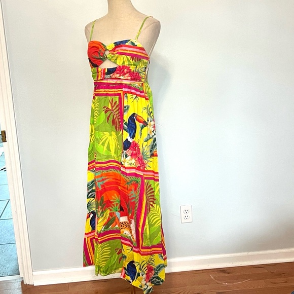 Vibrant Floral Key-Hole Maxi Dress,Cotton Blend, Excellent Condition, Size M - Picture 5 of 10